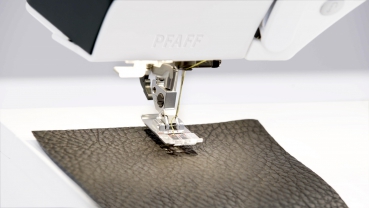 PFAFF expression 720 quilt