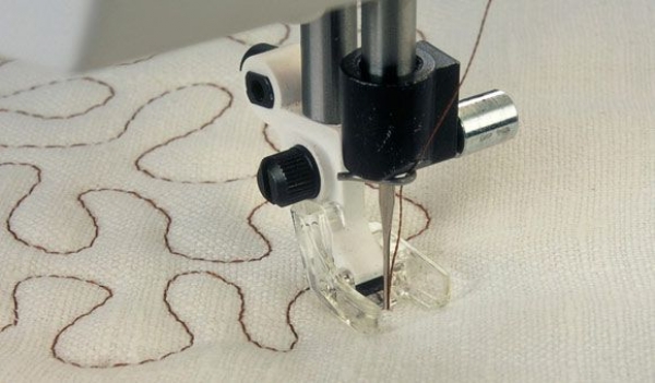 Transparenter offener Freihand-Nähfuß