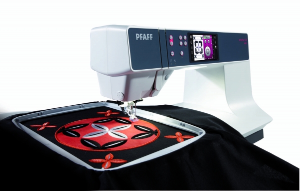 PFAFF creative 3.0