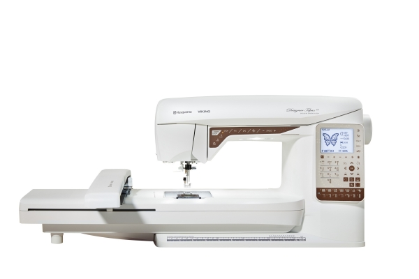 HUSQVARNA VIKING Designer Topaz 25